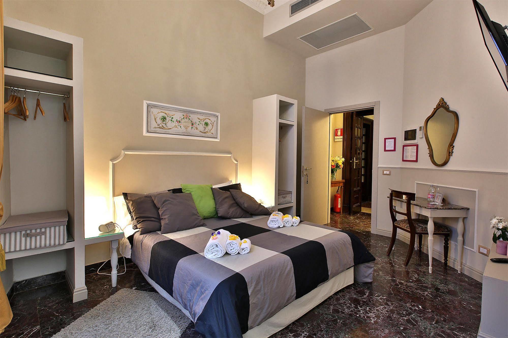 Alibrandi Palace Civitavecchia Eksteriør billede